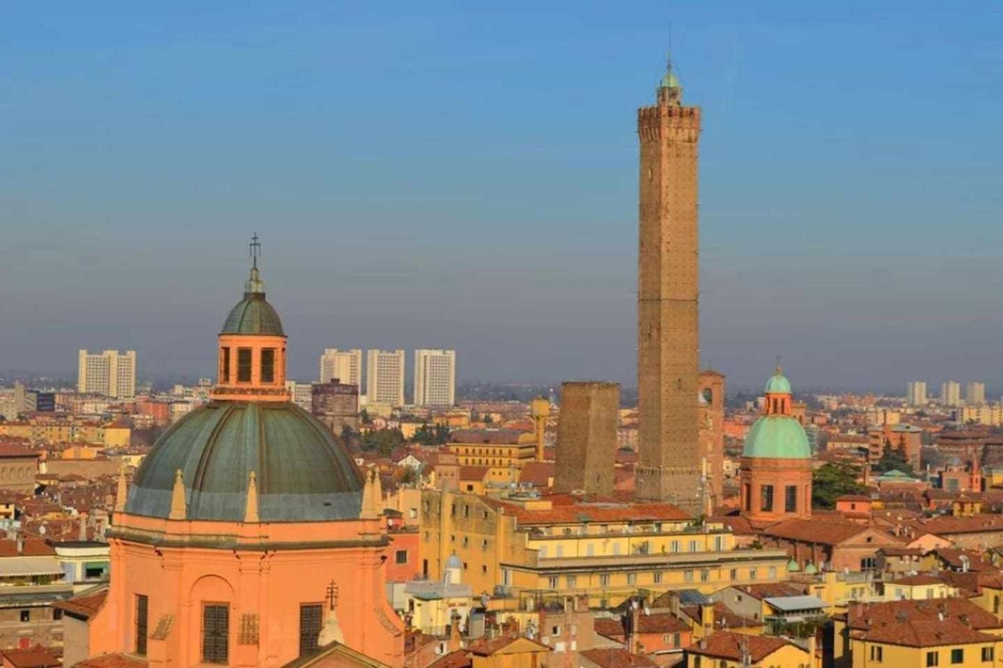 Suite La Montagnola Park 200M Stazione Centrale Bologna Exteriör bild